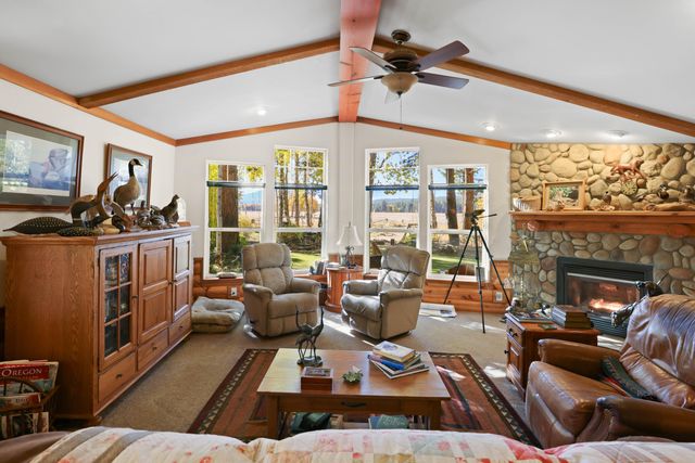 24850 Westside Road, Klamath Falls, OR 97601