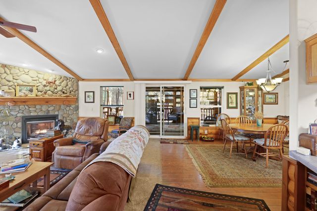 24850 Westside Road, Klamath Falls, OR 97601