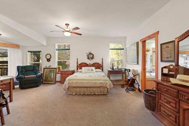 24850 Westside Road, Klamath Falls, OR 97601