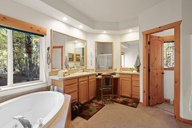 24850 Westside Road, Klamath Falls, OR 97601