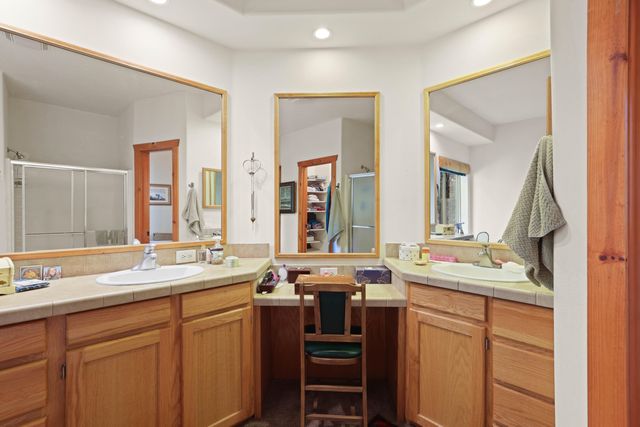 24850 Westside Road, Klamath Falls, OR 97601