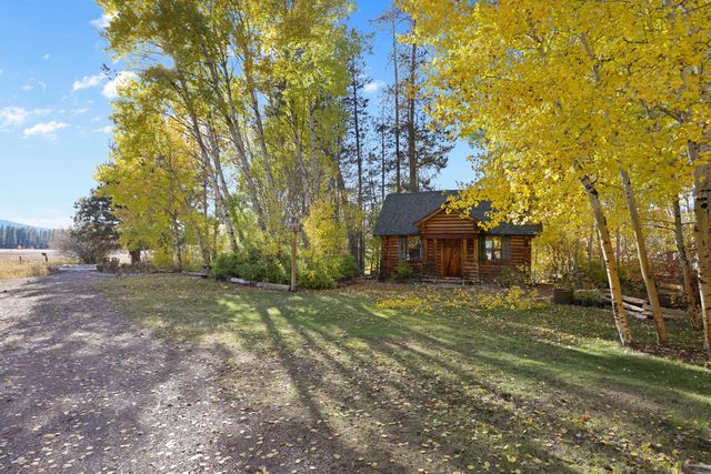 24850 Westside Road, Klamath Falls, OR 97601