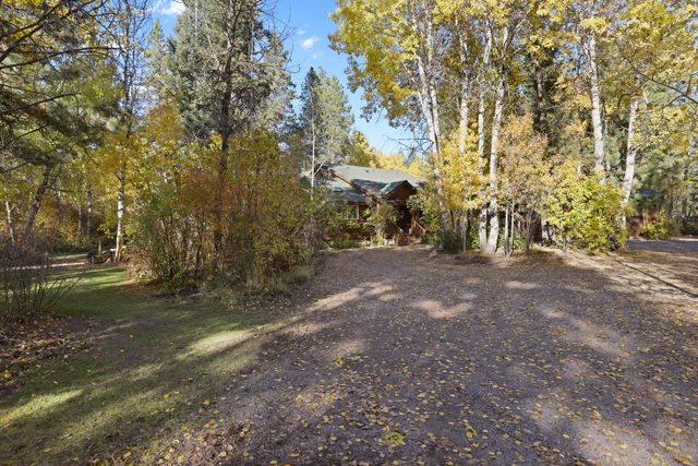 24850 Westside Road, Klamath Falls, OR 97601