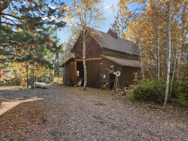 24850 Westside Road, Klamath Falls, OR 97601