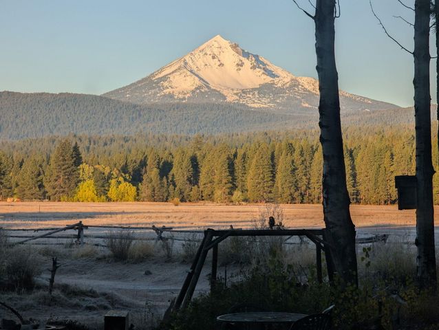 24850 Westside Road, Klamath Falls, OR 97601