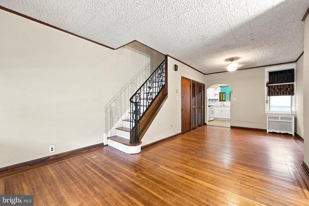 2108 S WOODSTOCK ST, PHILADELPHIA, PA 19145 — photo 5