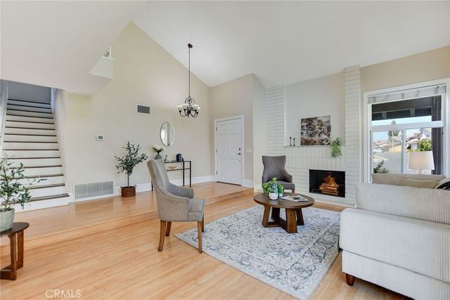 2024 Tanforan, Placentia, CA 92870