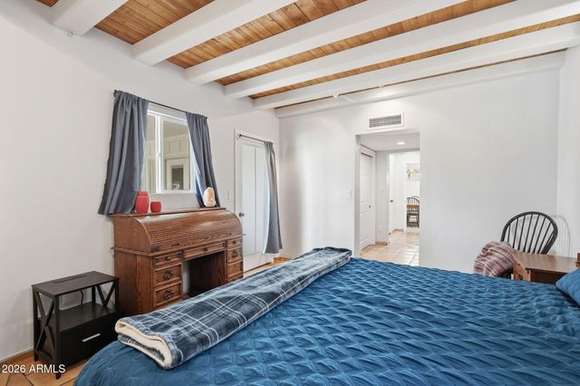 5328 E VERDE Lane, Phoenix, AZ 85018