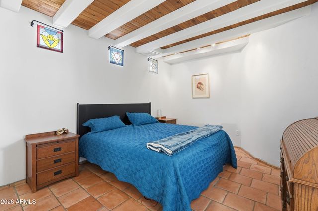 5328 E VERDE Lane, Phoenix, AZ 85018