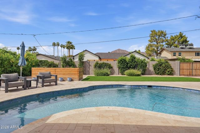 5328 E VERDE Lane, Phoenix, AZ 85018