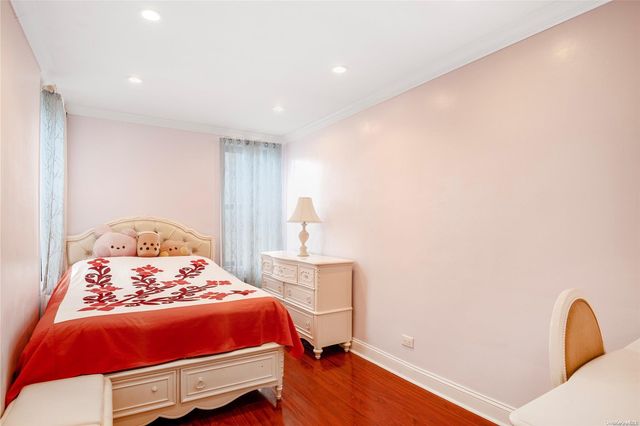 3304 Juction Blvd 4S, Jackson Heights, NY 11372
