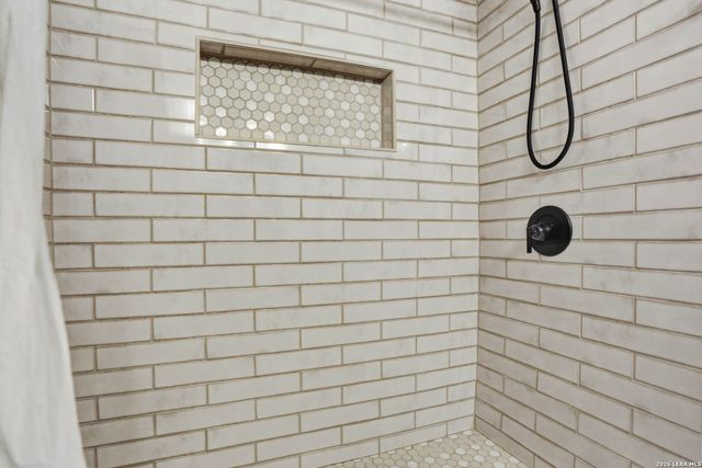 4423 Bay, San Antonio, TX 78259