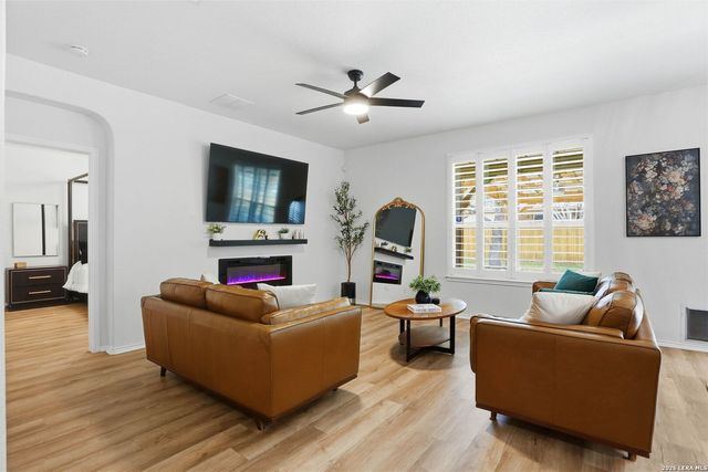 4423 Bay, San Antonio, TX 78259