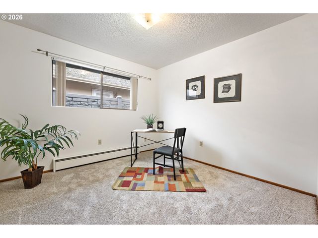 16590 Sw KING CHARLES Ave, King City, OR 97224