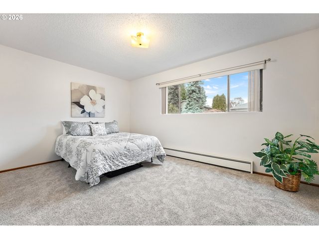 16590 Sw KING CHARLES Ave, King City, OR 97224