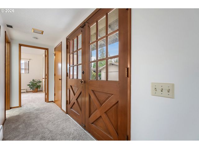 16590 Sw KING CHARLES Ave, King City, OR 97224