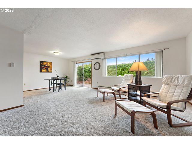 16590 Sw KING CHARLES Ave, King City, OR 97224