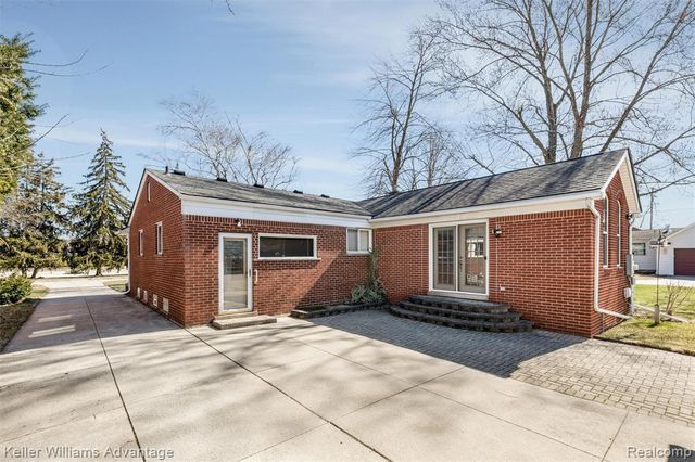 4652 Parker Street, Dearborn Heights, MI 48125