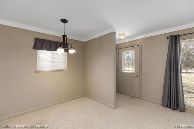 4652 Parker Street, Dearborn Heights, MI 48125