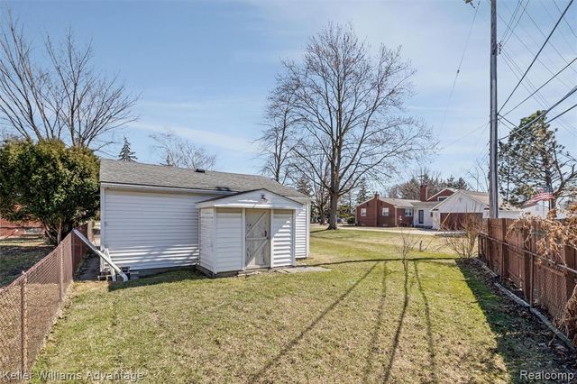 4652 Parker Street, Dearborn Heights, MI 48125