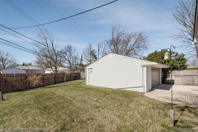 4652 Parker Street, Dearborn Heights, MI 48125