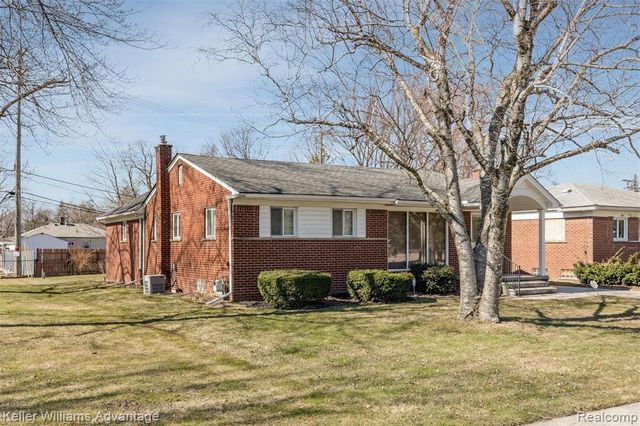 4652 Parker Street, Dearborn Heights, MI 48125