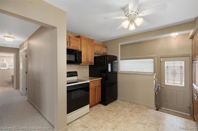 4652 Parker Street, Dearborn Heights, MI 48125