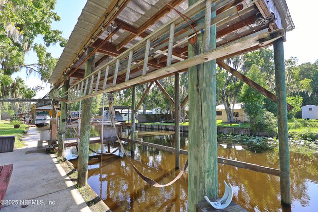 138 EDGEWATER Road, Satsuma, FL 32189