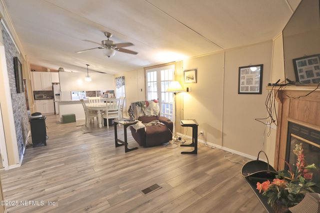 138 EDGEWATER Road, Satsuma, FL 32189