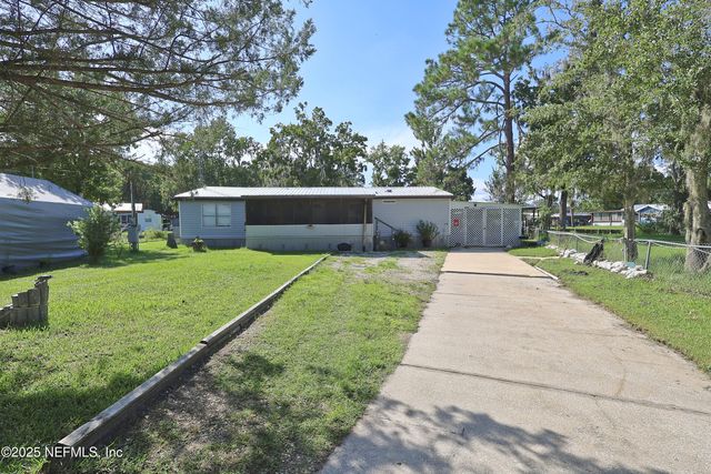 138 EDGEWATER Road, Satsuma, FL 32189