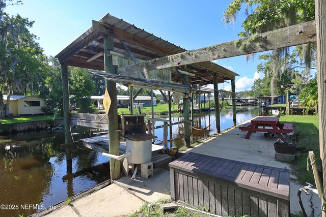 138 EDGEWATER Road, Satsuma, FL 32189