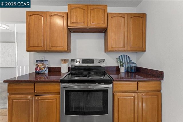 16543 Hannah Dr, San Leandro, CA 94578