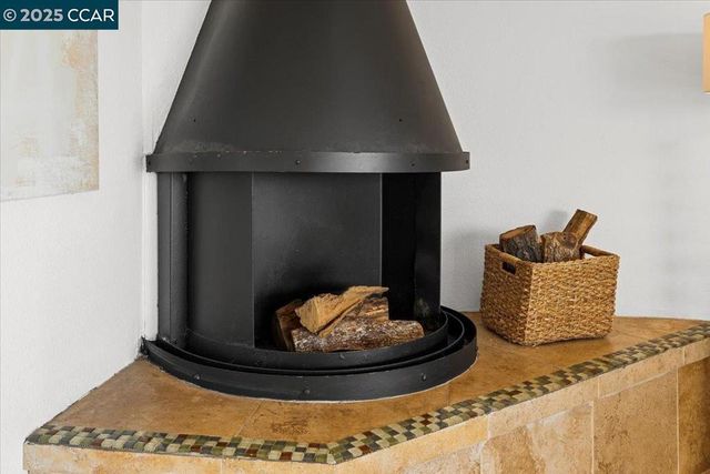 16543 Hannah Dr, San Leandro, CA 94578