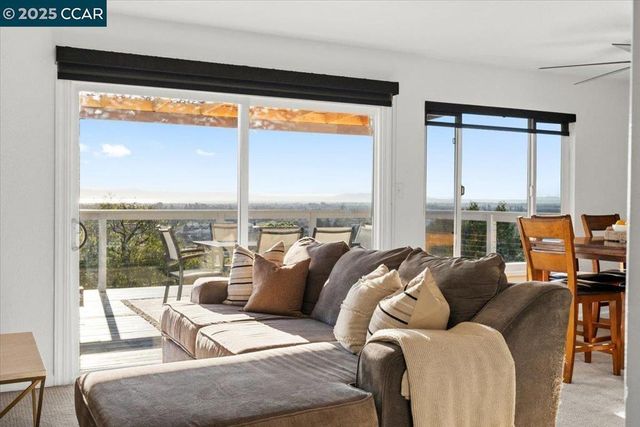 16543 Hannah Dr, San Leandro, CA 94578