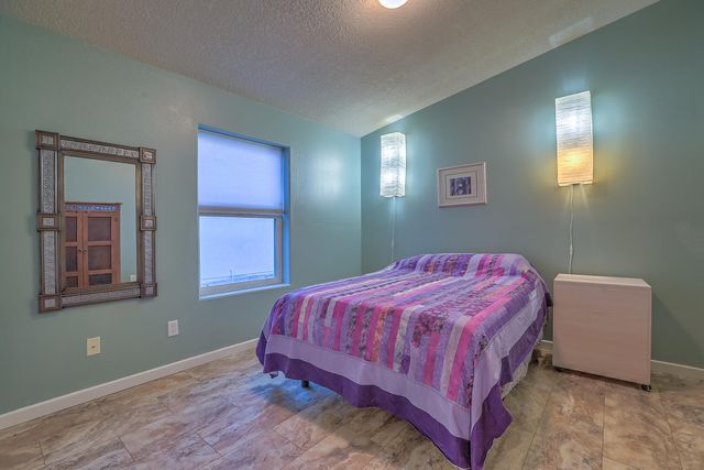 1042 Reynosa Loop SE, Rio Rancho, NM 87124