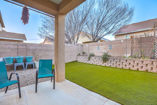 1042 Reynosa Loop SE, Rio Rancho, NM 87124