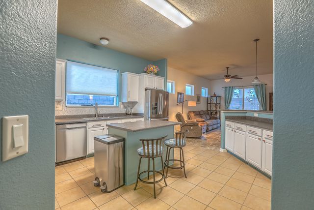 1042 Reynosa Loop SE, Rio Rancho, NM 87124