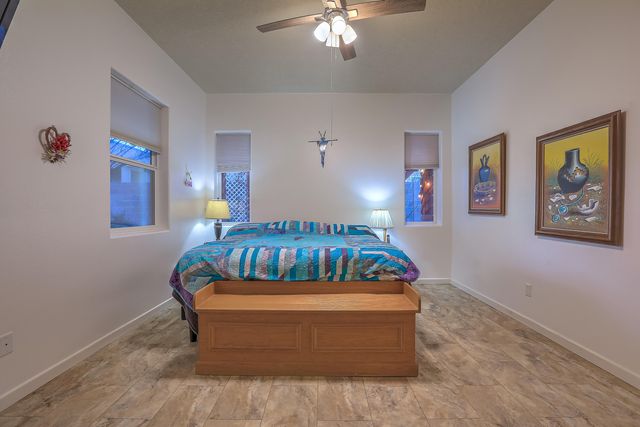 1042 Reynosa Loop SE, Rio Rancho, NM 87124