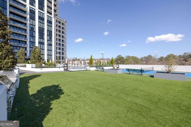 2425 Peachtree Road NE 1704, Atlanta, GA 30305