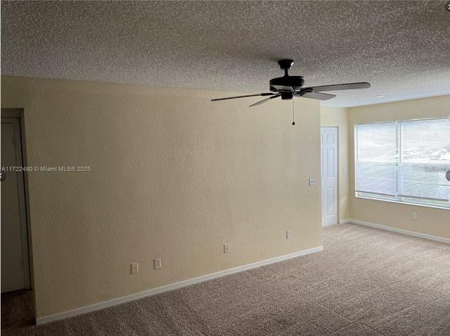 5160 CONROY ROAD 14, Orlando, FL 32811