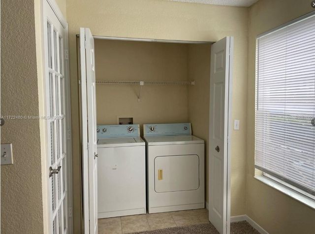 5160 CONROY ROAD 14, Orlando, FL 32811