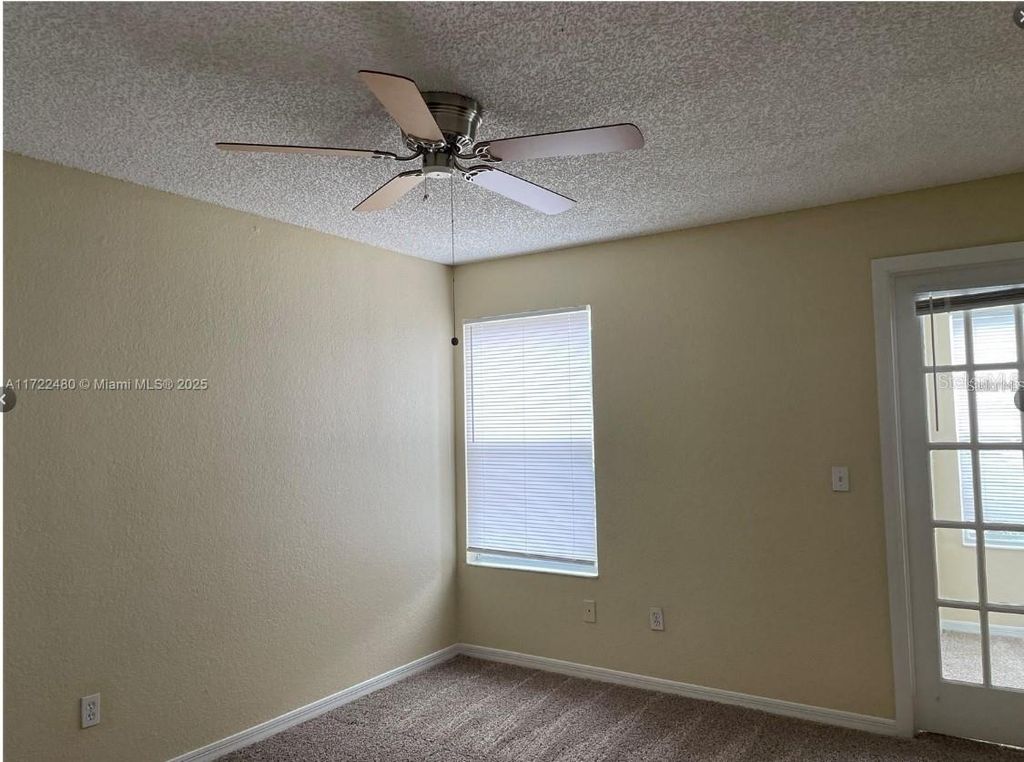 Image 10 of property listing at 5160 CONROY ROAD 14, Orlando, FL 32811
