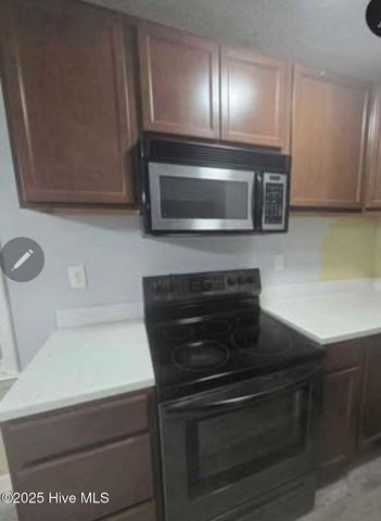 100 Knight Place, Jacksonville, NC 28546