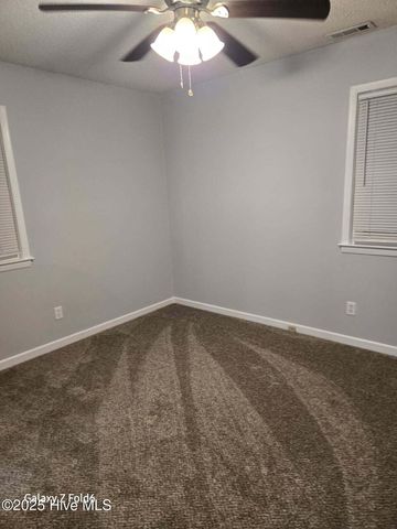 100 Knight Place, Jacksonville, NC 28546