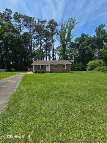 100 Knight Place, Jacksonville, NC 28546