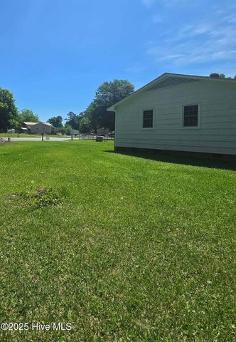 100 Knight Place, Jacksonville, NC 28546