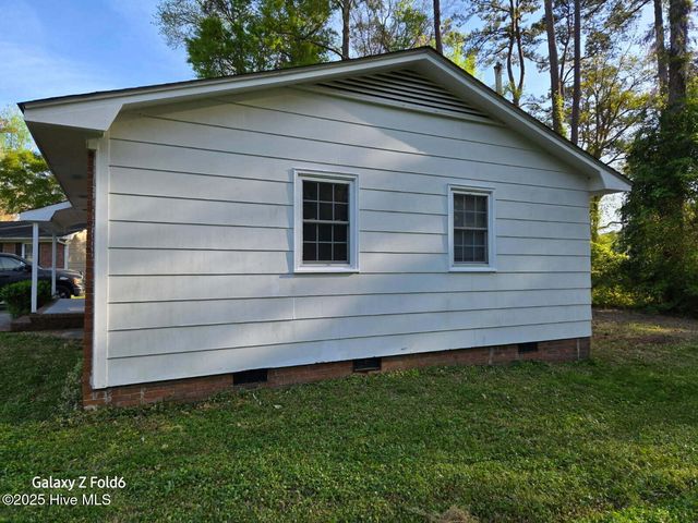 100 Knight Place, Jacksonville, NC 28546