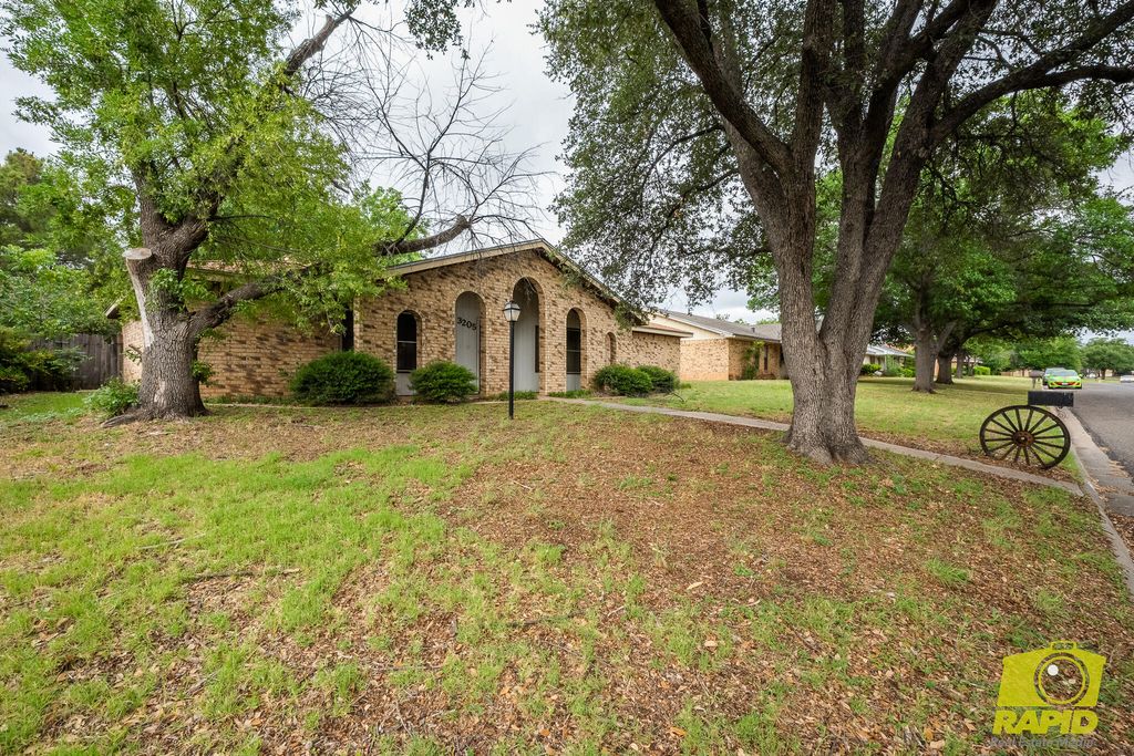 Image 2 of property listing at 3205 Southland Boulevard, San Angelo, TX 76904