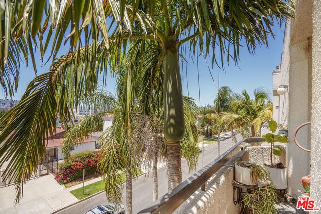 1240 S Corning Street 303, Los Angeles, CA 90035