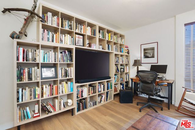 1240 S Corning Street 303, Los Angeles, CA 90035